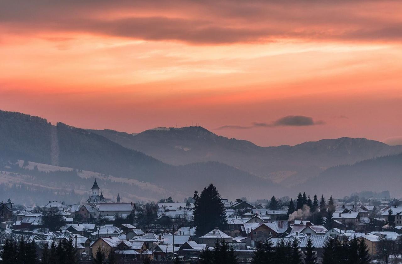 Affittacamere Casa Cu Pitici Vama  Camera foto