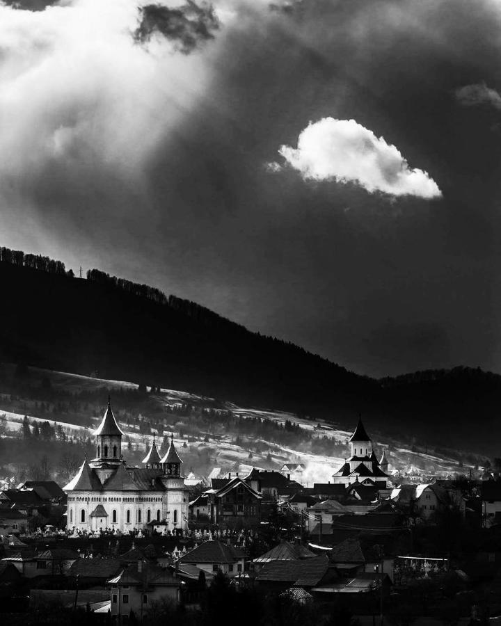 Affittacamere Casa Cu Pitici Vama  Camera foto